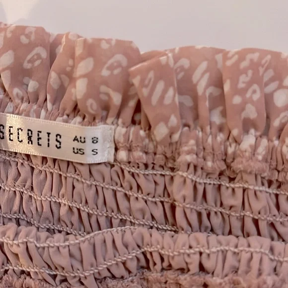 Saints + Secrets Cropped Rutched Top Blouse Ruffles Pale Pink Sexy Pretty Fun 🩷 - Picture 4 of 6